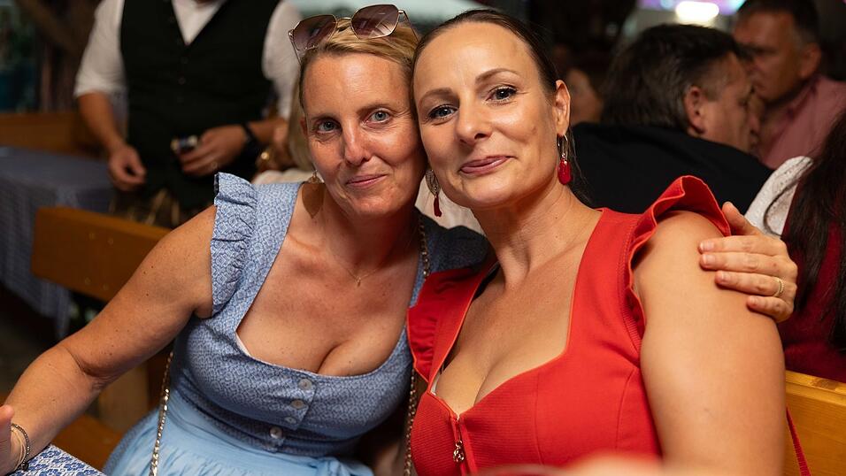 Die Partybilder vom Freitag, 7. August, aus dem Festzelt Reisinger. Die Partybilder vom Freitag, 7. August, aus dem Festzelt Reisinger.