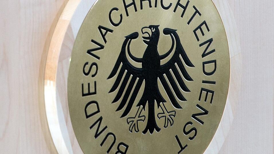 Der Bundesnachrichtendienstes (BND) soll französische und amerikanische Ziele ausgespäht haben. Der Bundesnachrichtendienstes (BND) soll französische und amerikanische Ziele ausgespäht haben.