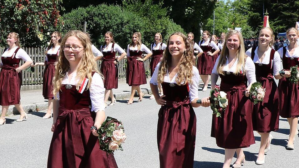 Impressionen vom Jubil&auml;um der Essenbacher Feuerwehr.