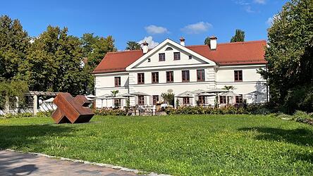 Seit Mitte August herrscht im Rauchensteiner wieder Restaurantbetrieb: Das &bdquo;Franzz&ldquo; ist in das Haus auf der M&uuml;hleninsel umgezogen.
