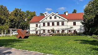 Seit Mitte August herrscht im Rauchensteiner wieder Restaurantbetrieb: Das „Franzz“ ist in das Haus auf der Mühleninsel umgezogen. Seit Mitte August herrscht im Rauchensteiner wieder Restaurantbetrieb: Das „Franzz“ ist in das Haus auf der Mühleninsel umgezogen.
