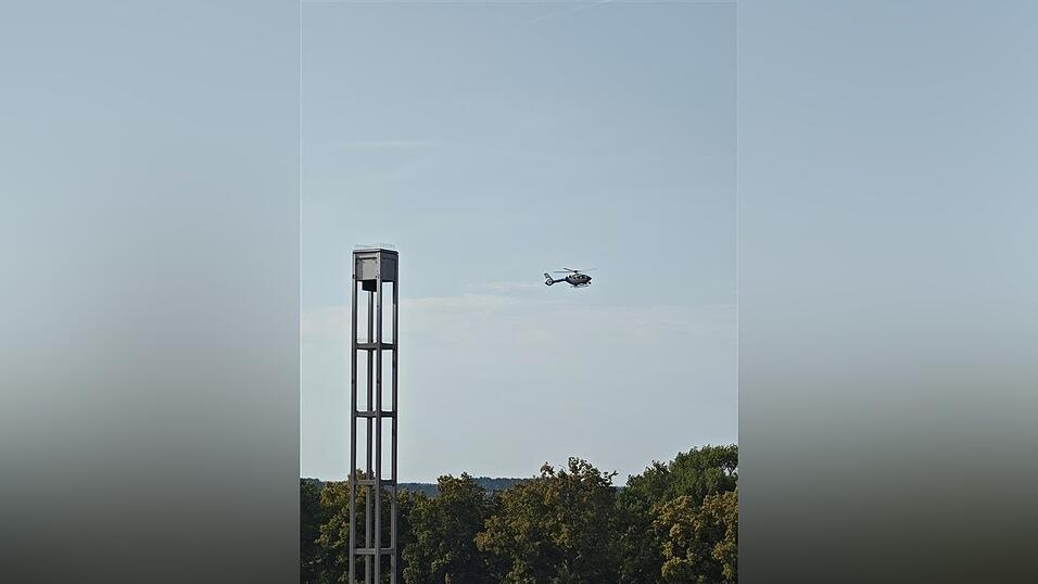 Auch ein Hubschrauber war bei der Suche im Einsatz.