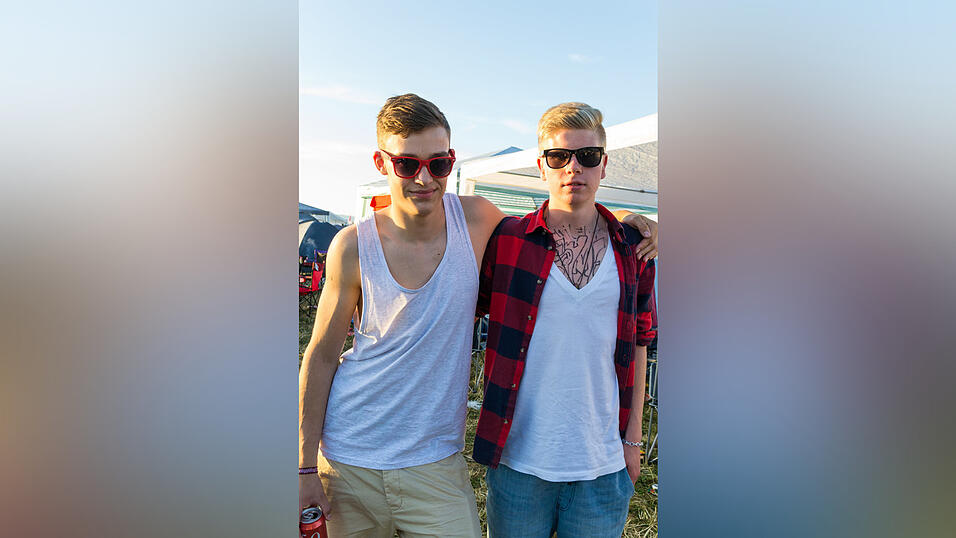 Ein Streifzug durch das Campinggelände: Trotz heißer Temperaturen sind die Festivalbesucher bestens gelaunt. (Foto: Susanne Raith) Ein Streifzug durch das Campinggelände: Trotz heißer Temperaturen sind die Festivalbesucher bestens gelaunt. (Foto: Susanne Raith)