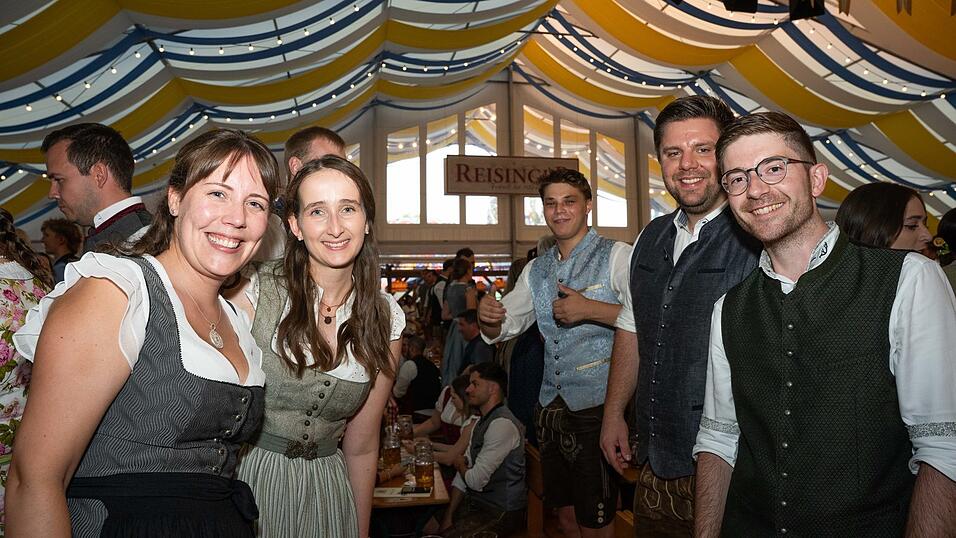 Die Partybilder vom Samstag, 15. August, aus dem Festzelt Reisinger. Die Partybilder vom Samstag, 15. August, aus dem Festzelt Reisinger.