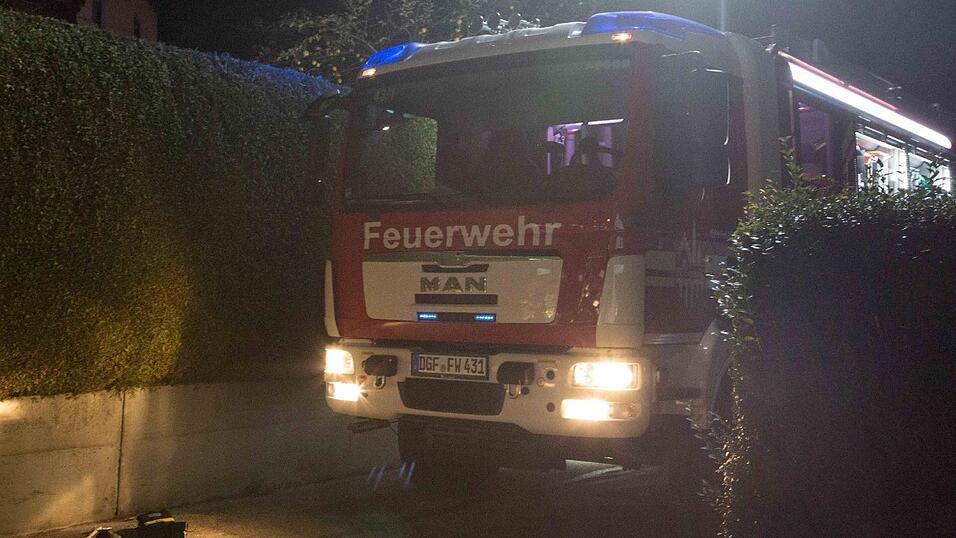 Bei einem Brand in Moosthenning im Landkreis Dingolfing-Landau wurde eine 91-J&auml;hrige lebensgef&auml;hrlich verletzt.