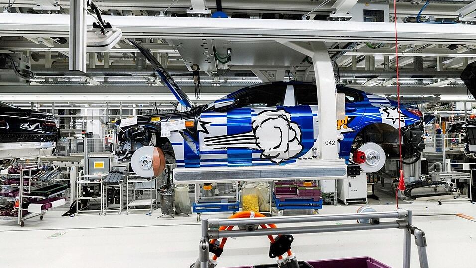 So soll das BMW-Modell 'The 8X Jeff Koons' aussehen, der in Dingolfing ab März entsteht.