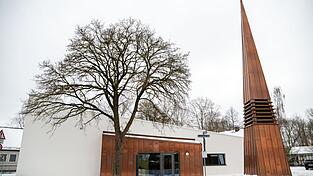 Die neue Kirche der Kirchengemeinde Laineck wird bald eingeweiht.