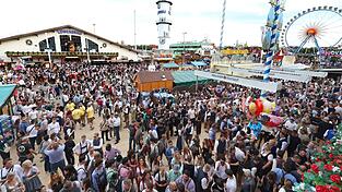 Die Polizei auf dem Oktoberfest sucht einen Ordner - Verdacht: Körperverletzung. (Illustration) Die Polizei auf dem Oktoberfest sucht einen Ordner - Verdacht: Körperverletzung. (Illustration)