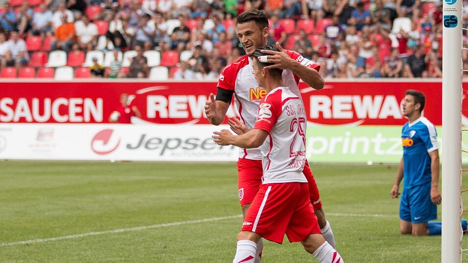 Der SSV Jahn spielt im letzten Test gegen Zweitligist VfL Bochum 2:2. Der SSV Jahn spielt im letzten Test gegen Zweitligist VfL Bochum 2:2.