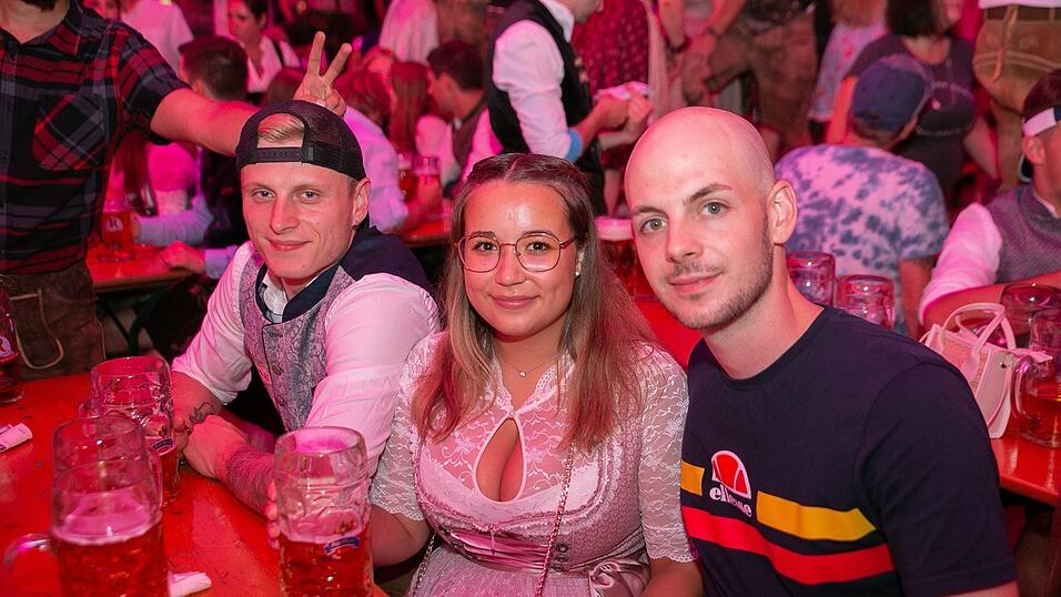 Die Partybilder vom Freitag, 12. August 2022, aus dem Festzelt Reisinger.