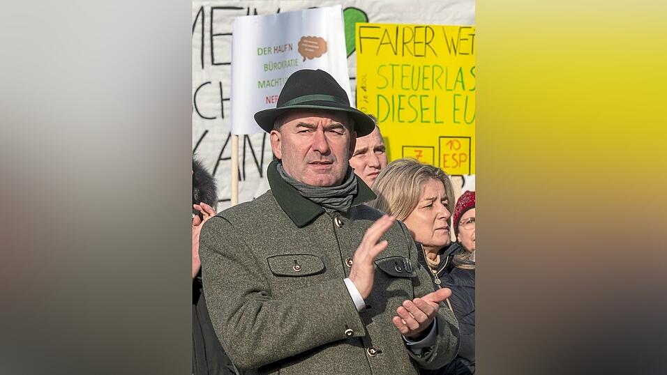 Hubert Aiwanger stellt sich hinter seine Bauern.