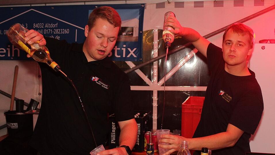 Zur Musik von Headless wurde ausgelassen gefeiert.