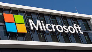 Microsoft bringt den KI-Chatbot seiner runderneuerten Suchmaschine Bing auch auf die Smartphone-plattformen Android und iOS.