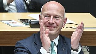 Der Regierende Bürgermeister von Berlin, Kai Wegner (CDU), regiert in einer schwarz-roten Koalition über die Hauptstadt.