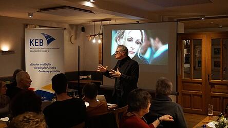 Dr. Thomas Kroll stellte die gro&szlig;e Filmkunst vor.