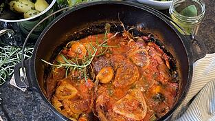 Die 'Ossobuco' beweist, dass die italienische Küche auch für kühle Herbsttage ein ideales Gericht bereithält.