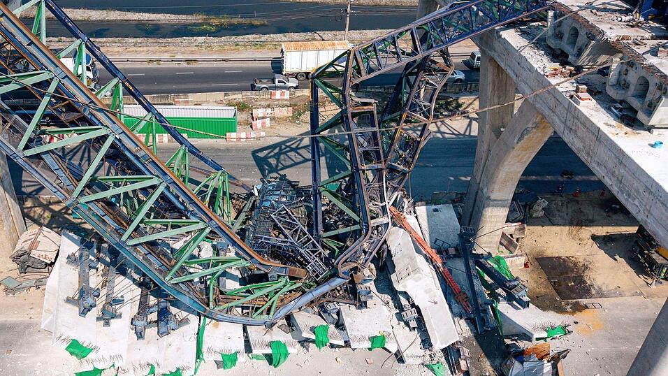 Die Schnellstra&szlig;e ist eine wichtige Hauptverkehrsader.
