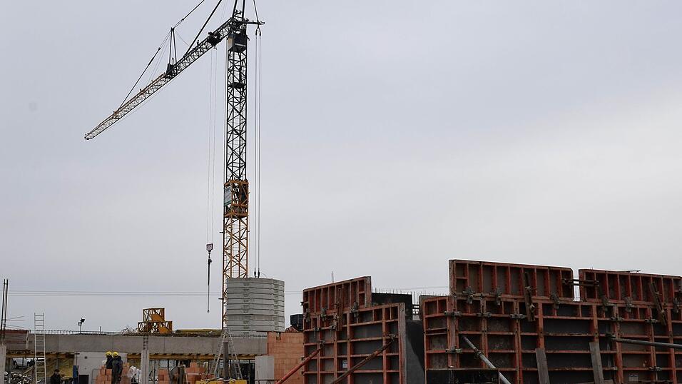 Für den laufenden Neubau des Kinderhauses (Foto) wurden heuer fünf Millionen Euro in den Haushalt eingestellt. Für den laufenden Neubau des Kinderhauses (Foto) wurden heuer fünf Millionen Euro in den Haushalt eingestellt.