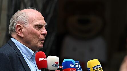 Hoene&szlig; wundert sich &uuml;ber die Kommunikation &uuml;ber das WM-Tor.