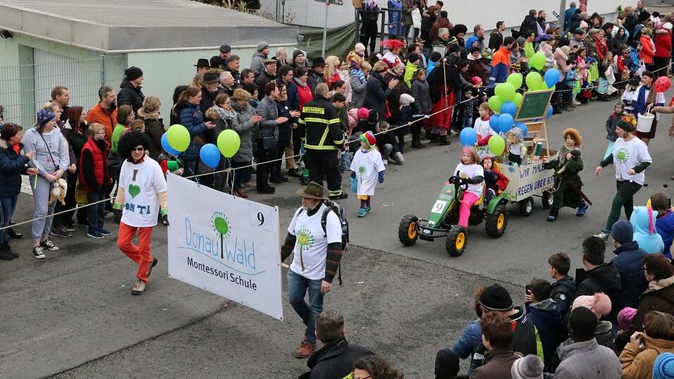 Die schönsten Bilder von den Faschingsumzügen in Bogen aus den vergangenen Jahren Die schönsten Bilder von den Faschingsumzügen in Bogen aus den vergangenen Jahren
