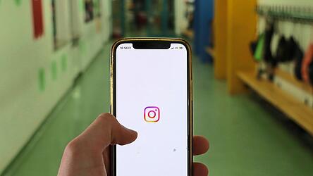 In W&ouml;rth m&uuml;ssen Sch&uuml;ler ihr Handy vor dem Unterricht abgeben.