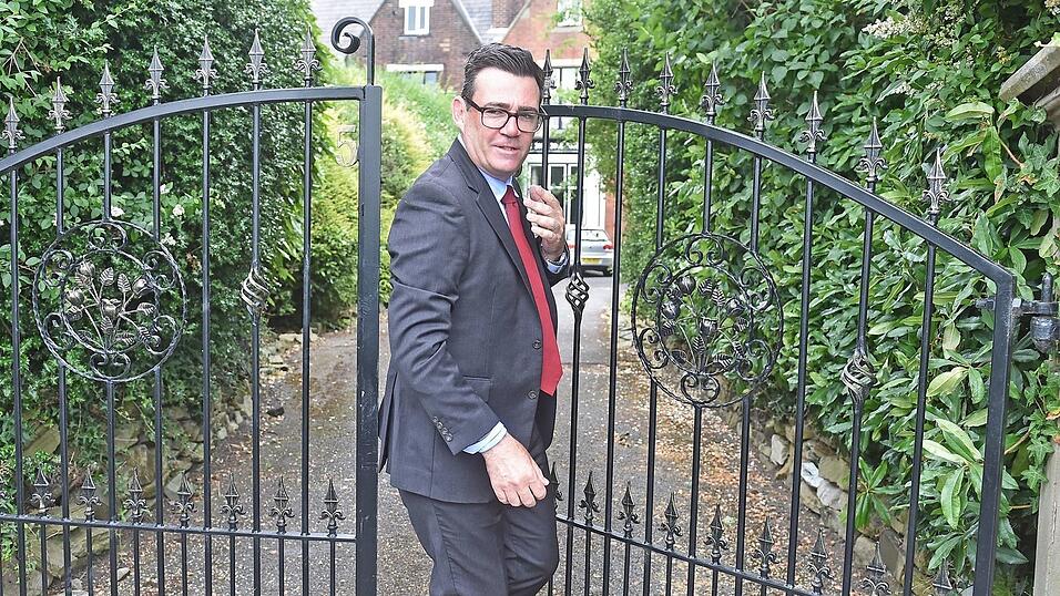 Auf dem Weg in die Downing Street: Andy Burnham. (Archivbild) Auf dem Weg in die Downing Street: Andy Burnham. (Archivbild)