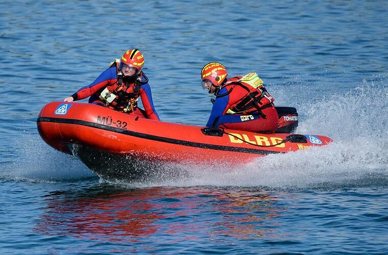 Vier Boote geraten auf dem Chiemsee in Seenot