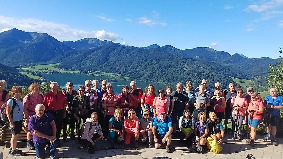 42 Wanderfreunde nahmen an der Drei-Tages-Wanderfahrt teil. 42 Wanderfreunde nahmen an der Drei-Tages-Wanderfahrt teil.