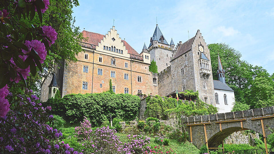 Imposant und gewaltig: Schloss Egg mit dem zugeh&ouml;rigen Schlosspark und verschiedenen Prunkr&auml;umen kann von Ostern bis Oktober besichtigt werden.