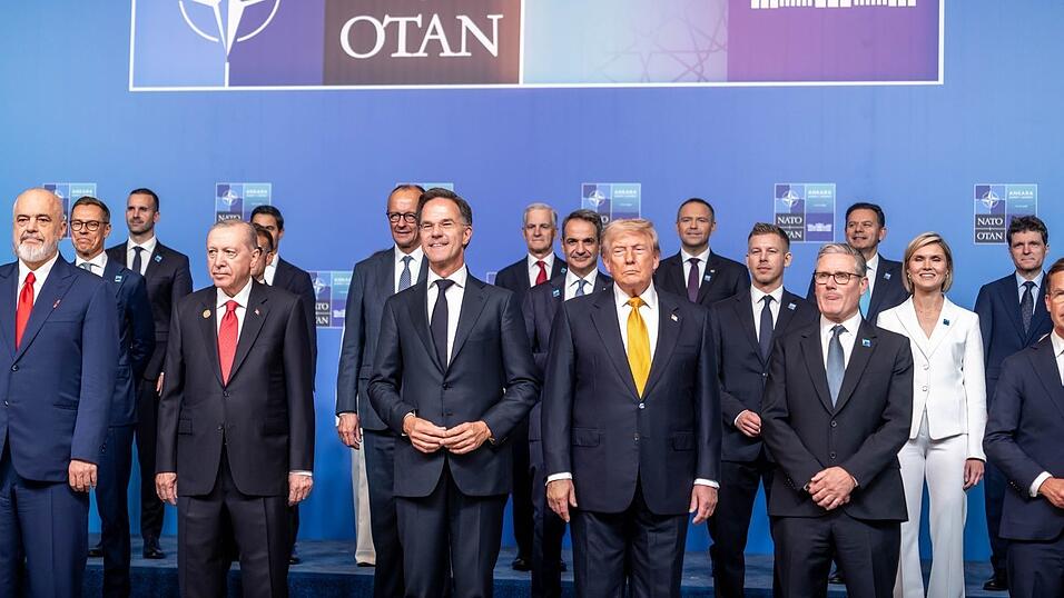 Die Nato-Partner verabredeten in Ankara, dass die Europ&auml;er mehr Verantwortung &uuml;bernehmen sollen.