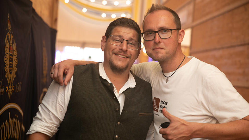 Die Partybilder vom Samstag, 16. August, aus dem Festzelt Reisinger. Die Partybilder vom Samstag, 16. August, aus dem Festzelt Reisinger.