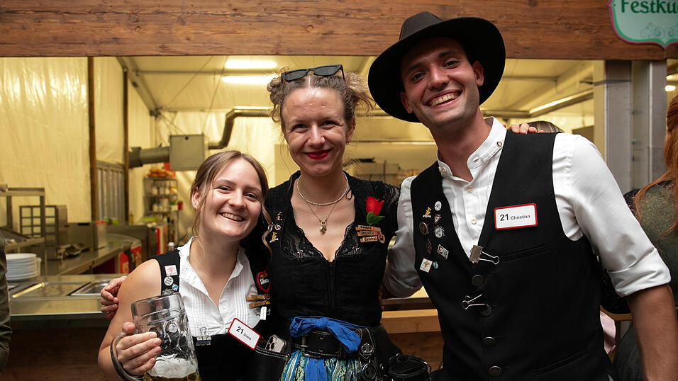 Die Partybilder vom Sonntag, 17. August, aus dem Festzelt Weckmann. Die Partybilder vom Sonntag, 17. August, aus dem Festzelt Weckmann.