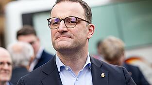 Unionsfraktionschef Jens Spahn hat einen Vorschlag zur Rentendebatte. Unionsfraktionschef Jens Spahn hat einen Vorschlag zur Rentendebatte.