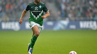 Mikael Silvestre und andere Ex-Fußballstars fordern das Aus für Infantino. (Archivbild) Mikael Silvestre und andere Ex-Fußballstars fordern das Aus für Infantino. (Archivbild)