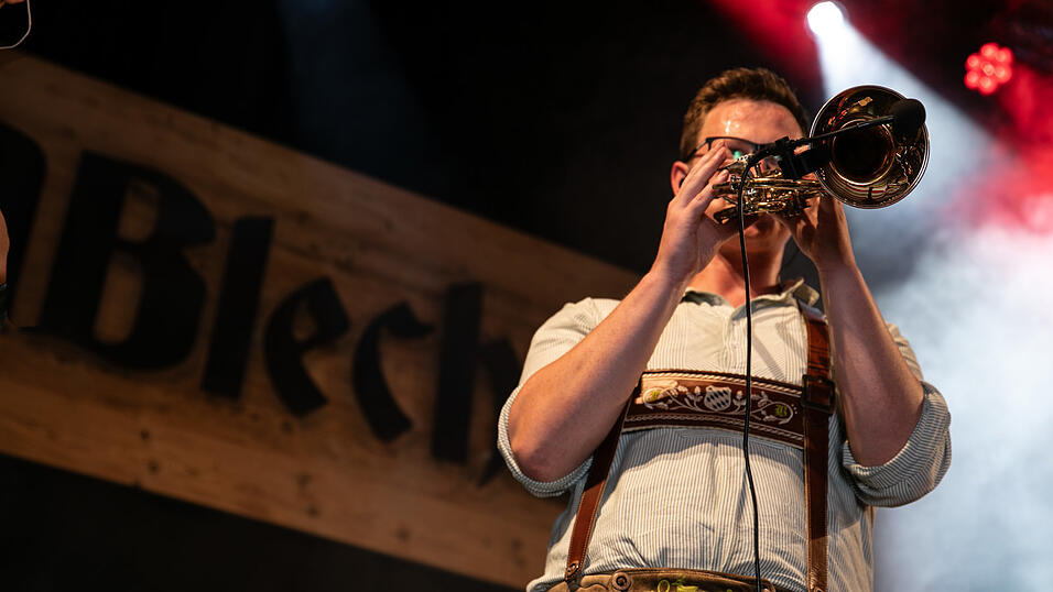 Die Partybilder vom Donnerstag, 14. August, aus dem Festzelt Krönner. Die Partybilder vom Donnerstag, 14. August, aus dem Festzelt Krönner.