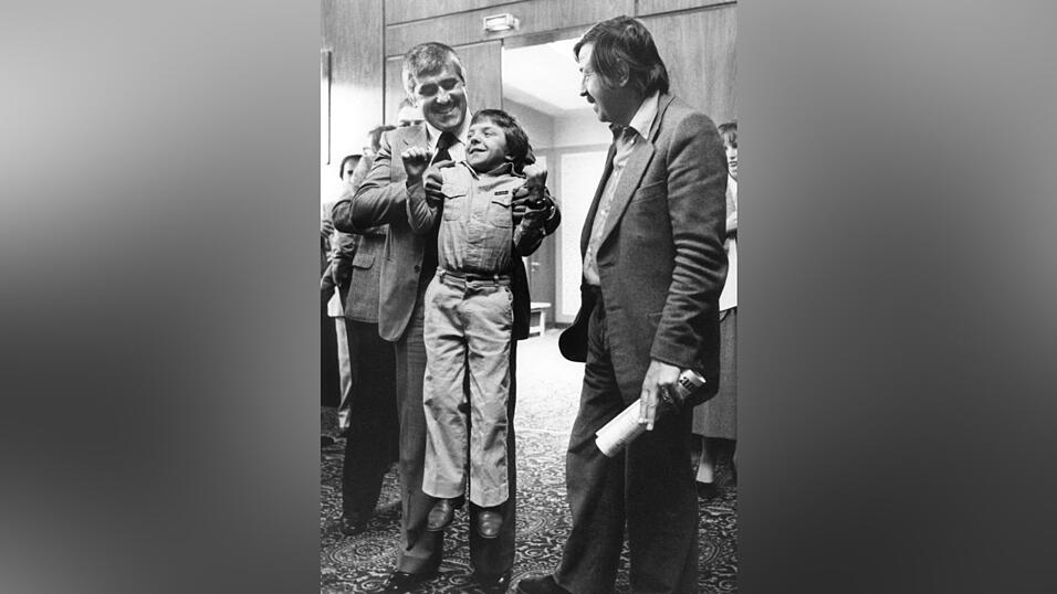 In &laquo;Die Blechtrommel&raquo; spielte Adorf (l) den Vater der Rolle von David Bennent. (Archivbild)