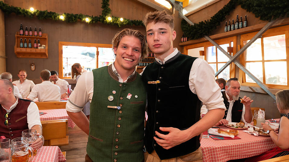 Die Partybilder vom Montag, 12. August 2024, aus dem Festzelt Kr&ouml;nner.