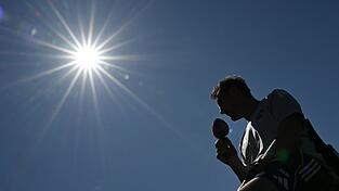 Die Achslacher Bauhofmitarbeiter m&uuml;ssen am Mittwoch nicht in der Hitze arbeiten.