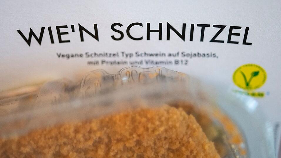 Auch Bezeichnungen, die an bekannte Begriffe wie «Wiener Schnitzel» erinnern, wären von dem Verbot betroffen. (Symbolbild)