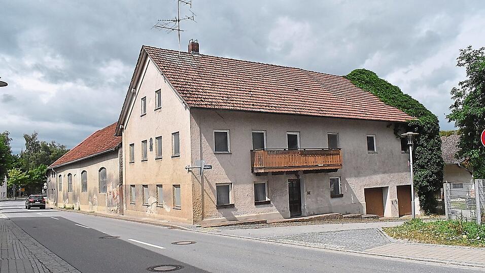 Die geschlossene Bebauung gegen&uuml;ber dem fr&uuml;heren Gasthaus Jungbr&auml;u wurde einer st&auml;dtebaulichen Rahmenplanung unterzogen.