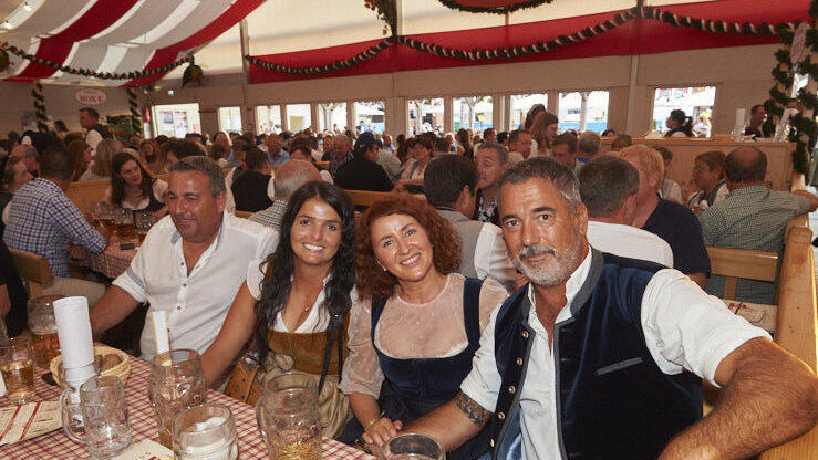 Die Partybilder vom Samstag, 16. August, aus dem Festzelt Lechner. Die Partybilder vom Samstag, 16. August, aus dem Festzelt Lechner.