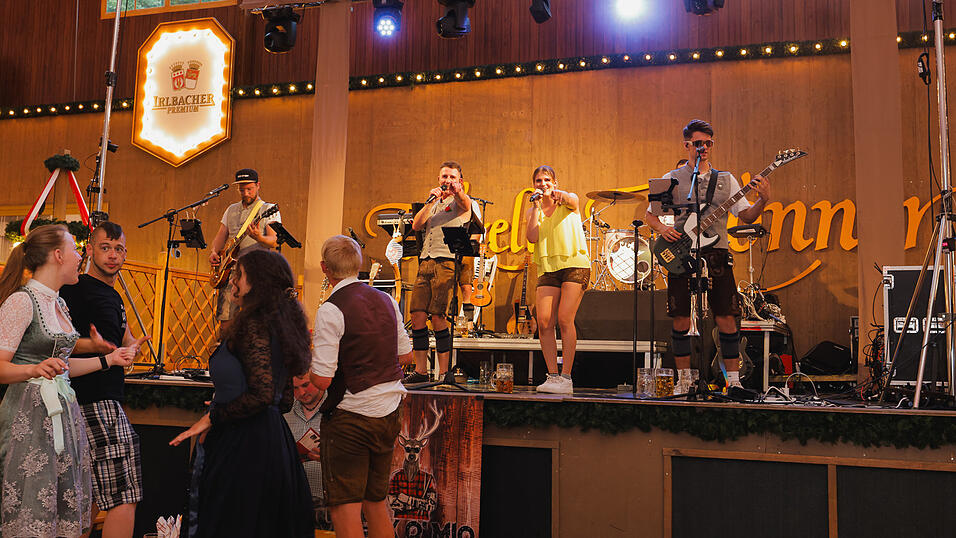 Die Partybilder vom Dienstag, 13. August, aus dem Festzelt Kr&ouml;nner.&nbsp;