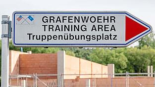 Nach einer ruhigeren Zeit 'zwischen den Jahren' soll in Grafenwöhr die Ausbildung ukrainischer Soldaten wieder intensiviert werden. Nach einer ruhigeren Zeit 'zwischen den Jahren' soll in Grafenwöhr die Ausbildung ukrainischer Soldaten wieder intensiviert werden.
