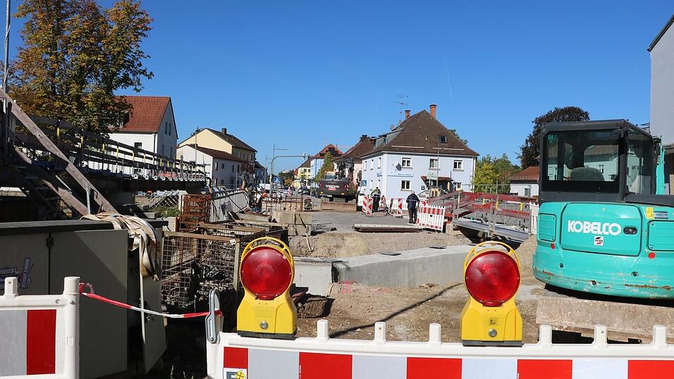 Die Bogener Brückenbaustelle sorgt gewaltig für Ärger. Die Bogener Brückenbaustelle sorgt gewaltig für Ärger.