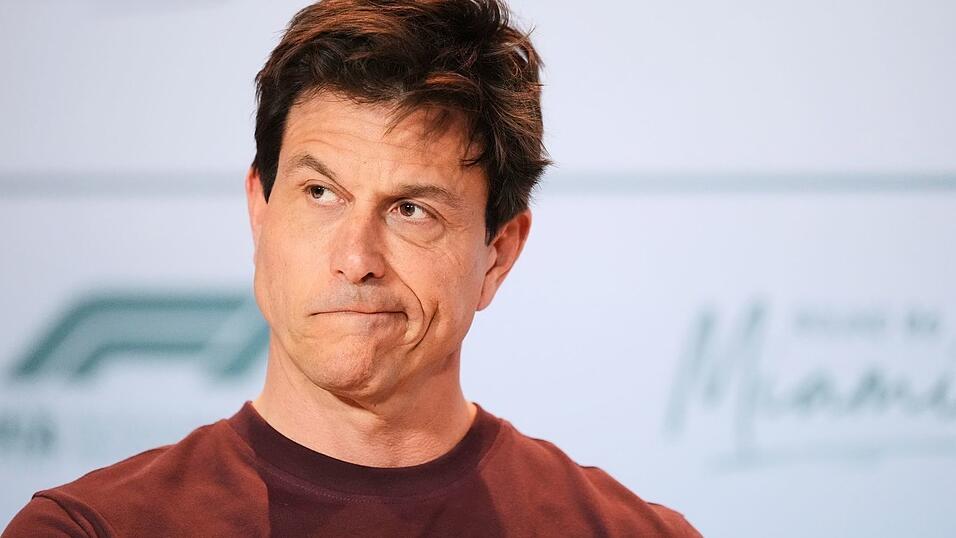 Mercedes-Teamchef Toto Wolff berief eine Krisensitzung ein.