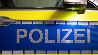 Ein Mann wird bei einer Schlägerei lebensgefährlich verletzt. (Symbolbild) Ein Mann wird bei einer Schlägerei lebensgefährlich verletzt. (Symbolbild)