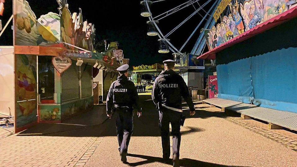 Nach dem Kirta 2025 war der Angeklagte mit Polizisten aneinandergeraten, leistete Widerstand und verletzte einen Beamten dabei. Nach dem Kirta 2025 war der Angeklagte mit Polizisten aneinandergeraten, leistete Widerstand und verletzte einen Beamten dabei.