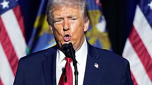 Trump droht der F&uuml;hrung Irans.