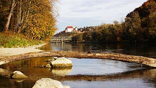 „Ein schönes Plazerl in der Früh ist es an der Isar mit Stadtblick auf die Burg Trausnitz mit neu renoviertem Turm“, schreibt Helmut Heim. „Ein schönes Plazerl in der Früh ist es an der Isar mit Stadtblick auf die Burg Trausnitz mit neu renoviertem Turm“, schreibt Helmut Heim.