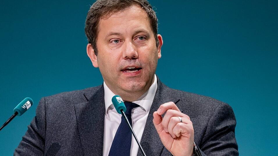 Vizekanzler Klingbeil bleibt beim Rentenpaket hart. Vizekanzler Klingbeil bleibt beim Rentenpaket hart.